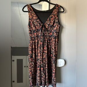 H&M Floral V Neck Dress with Black Bodice and Black Bow Fall Dark Floral
